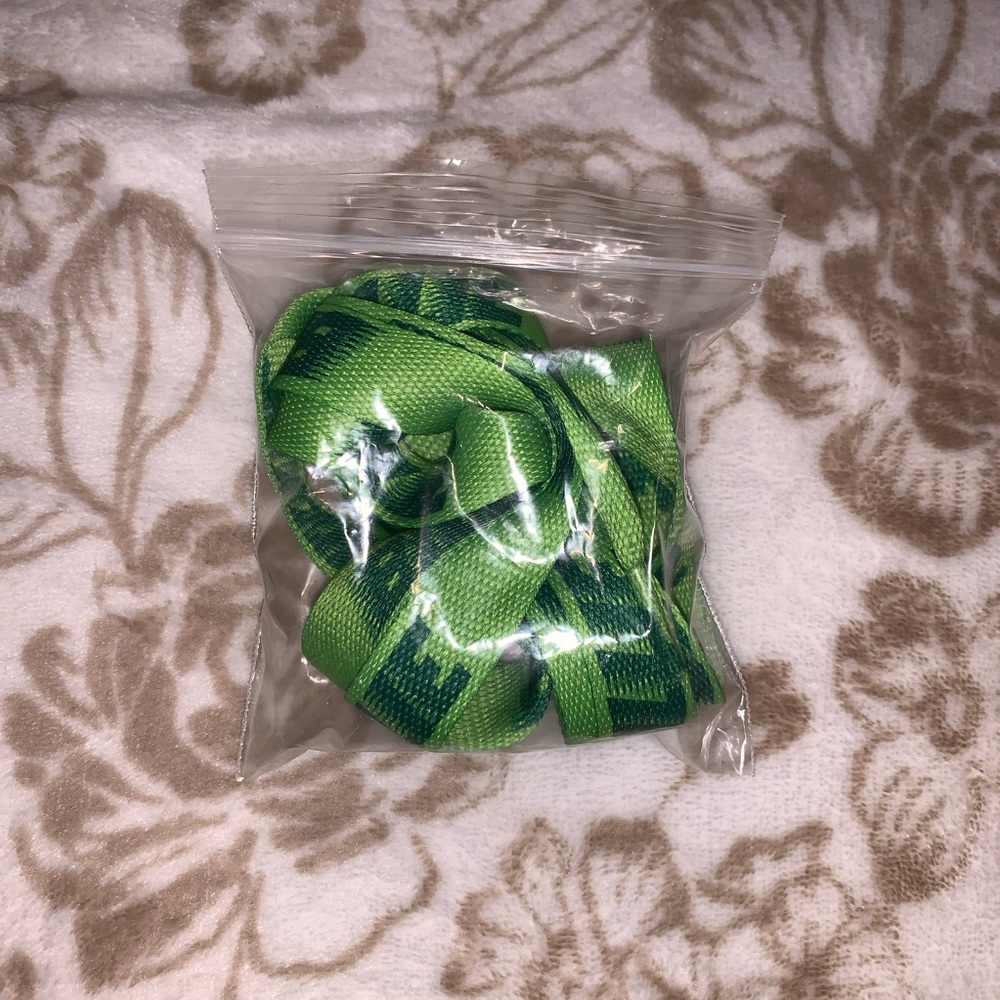 Billie eilish laces